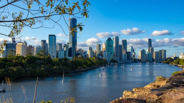 Singles in Brisbane: view of the city