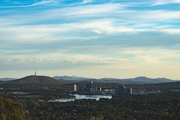 Singles in Canberra: view of the city