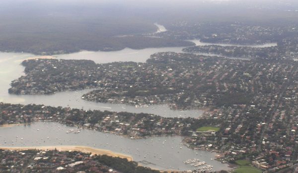 Singles in Caringbah: view of the city