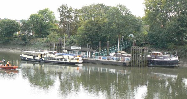 Singles in Kew: view of the city