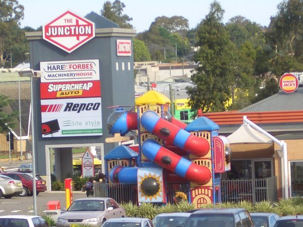 Singles in Northmead: view of the city