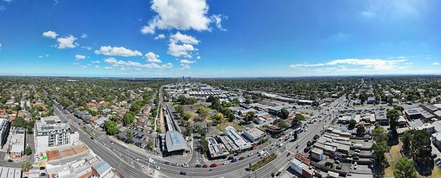 Singles in Nunawading: view of the city