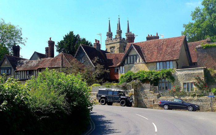 Singles in Penshurst: view of the city