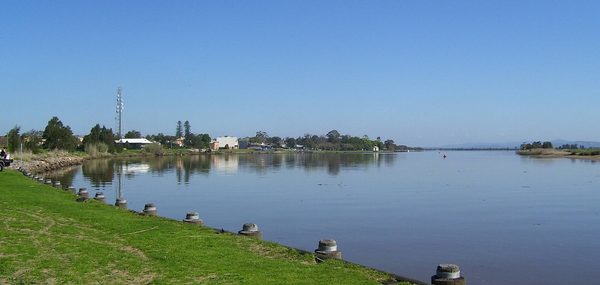 Singles in Raymond Terrace: view of the city
