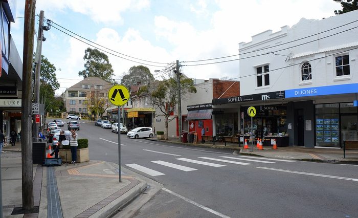 Singles in Wahroonga: view of the city