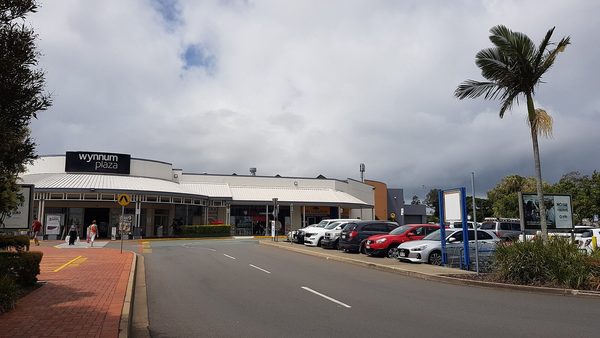 Singles in Wynnum West: view of the city
