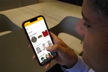 Screenshot of the BeeTalk website