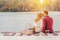 Date on a lake